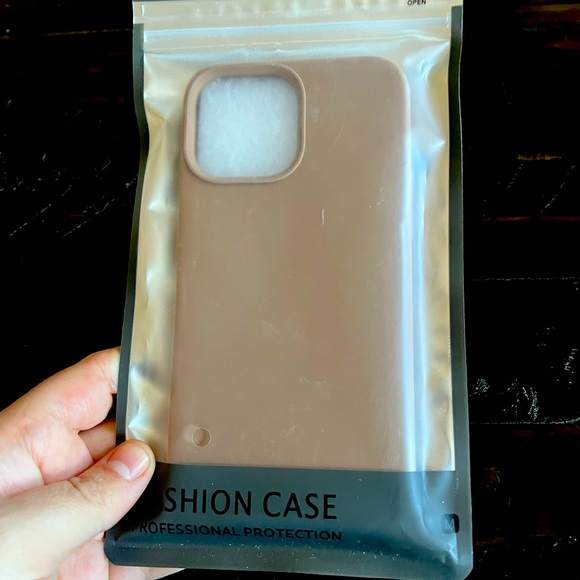 iPhone 13 Pro Max Case - Picture 1 of 1